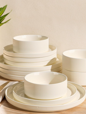 Beige Ceramic Dinnerware Set for 4 – Scratch Resistant Plates & Bowls