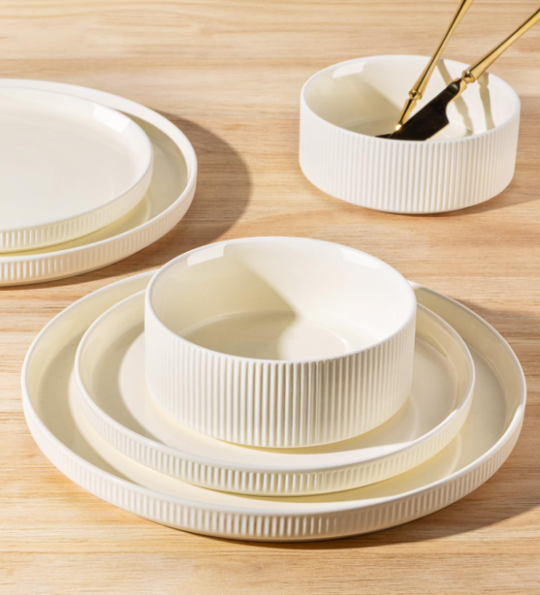 Beige Ceramic Dinnerware Set for 4 – Scratch Resistant Plates & Bowls